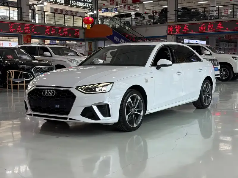 Audi A4L, 2021