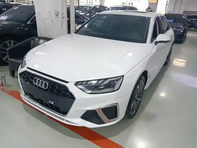 Audi A4L, 2021