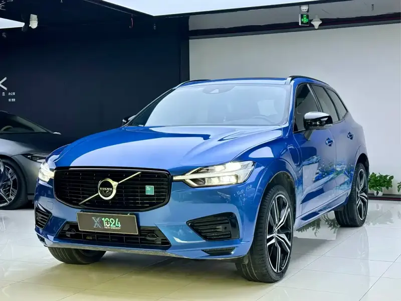 Volvo XC60 PHEV, 2020