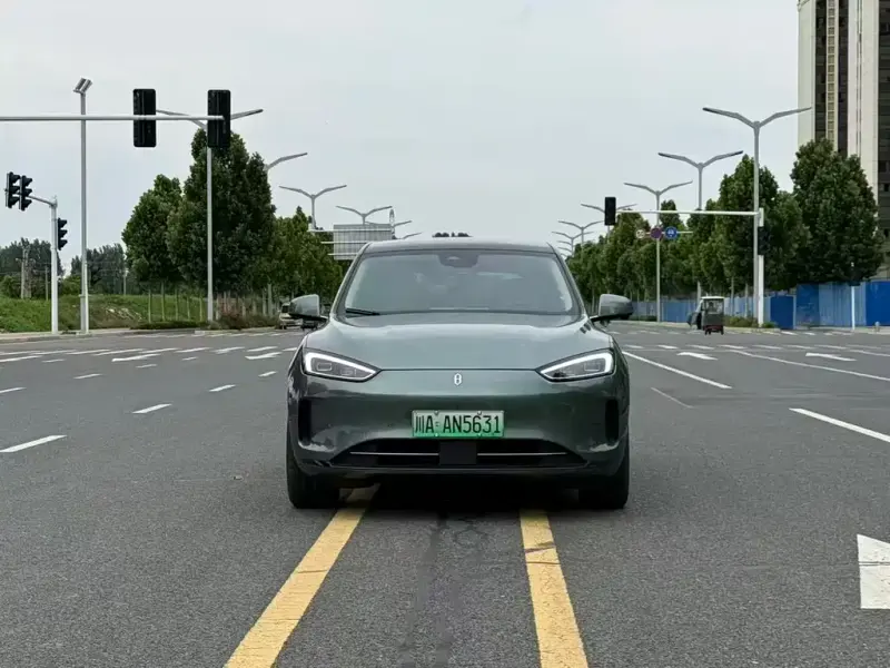 AITO M5, 2023