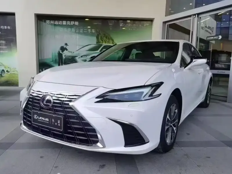 Lexus ES, 2026