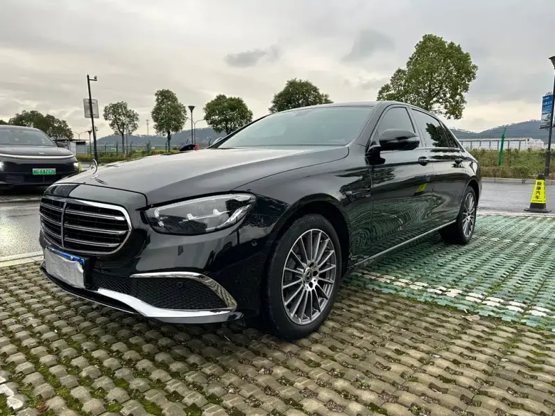 Mercedes-Benz E-Class, 2023