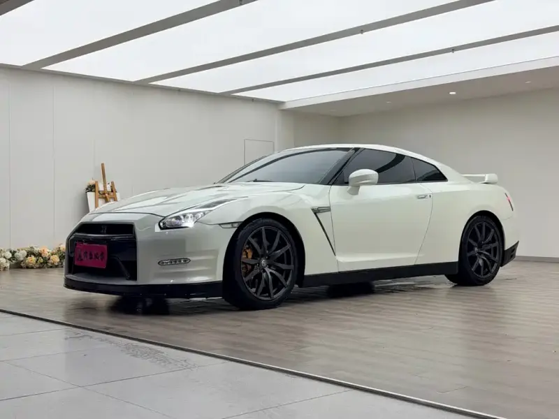 Nissan GT-R, 2009