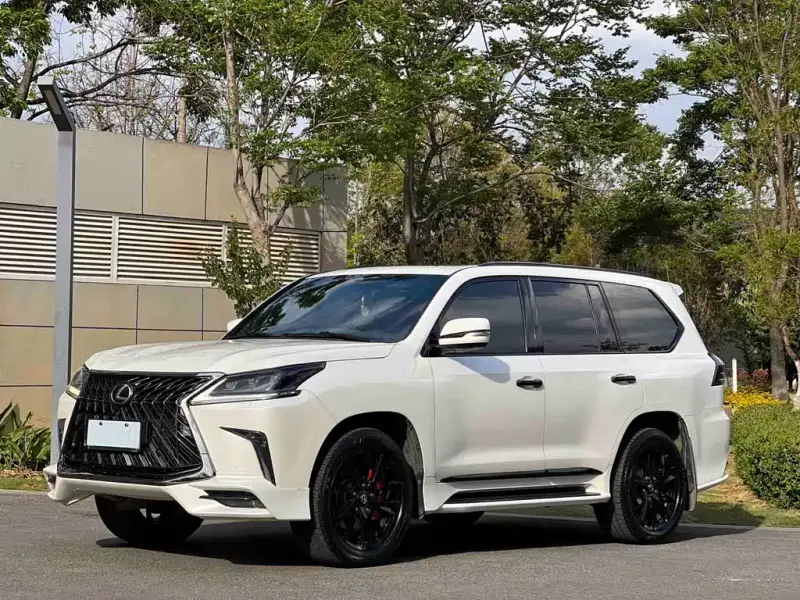 Lexus LX, 2016