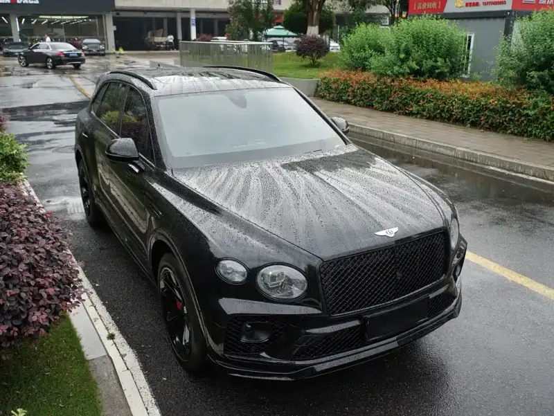 Bentley Bentayga, 2023