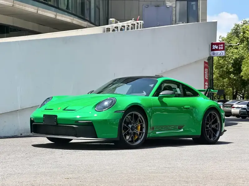 Porsche 911, 2025