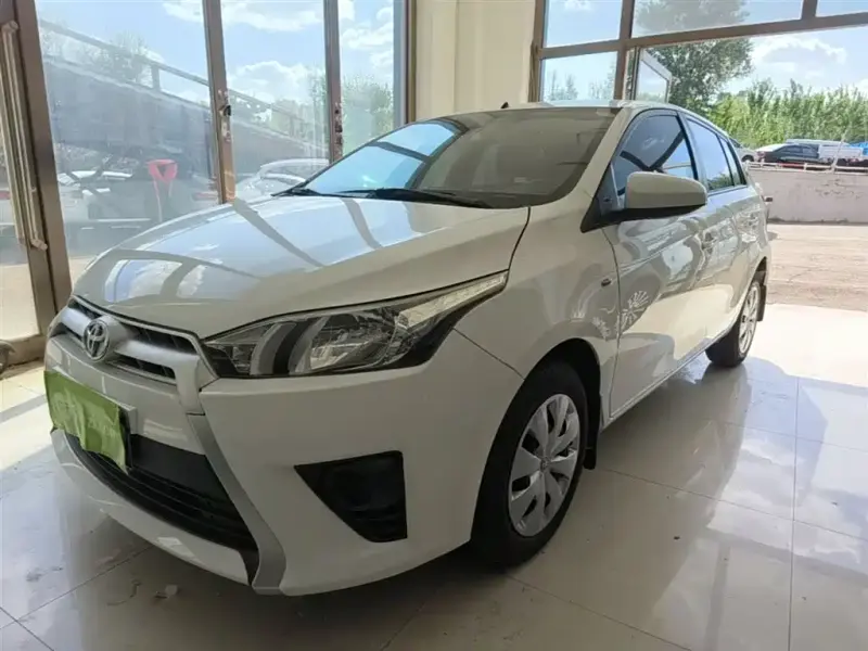 Toyota Yaris L, 2015