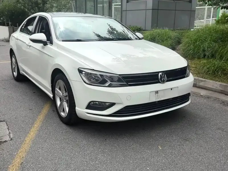 Volkswagen Lamando, 2015