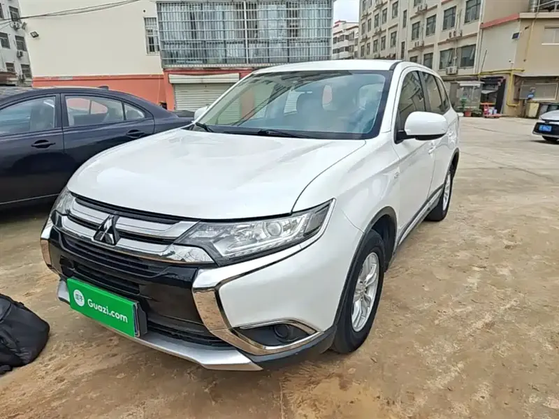 Mitsubishi Outlander, 2017