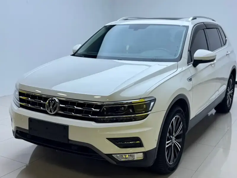 Volkswagen Tiguan L, 2017