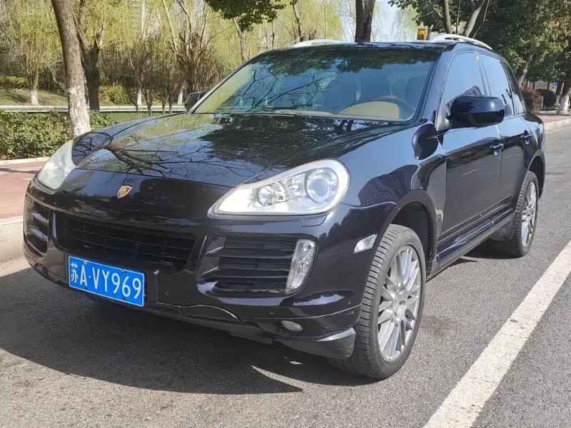 Porsche Cayenne, 2010