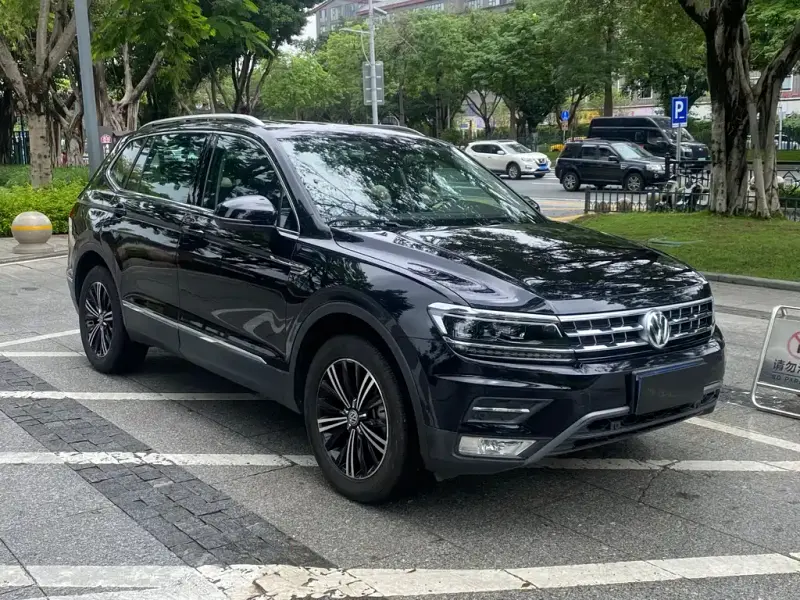 Volkswagen Tiguan L, 2018