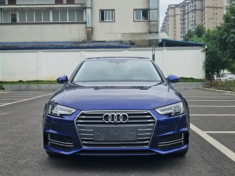 Audi A4L, 2018