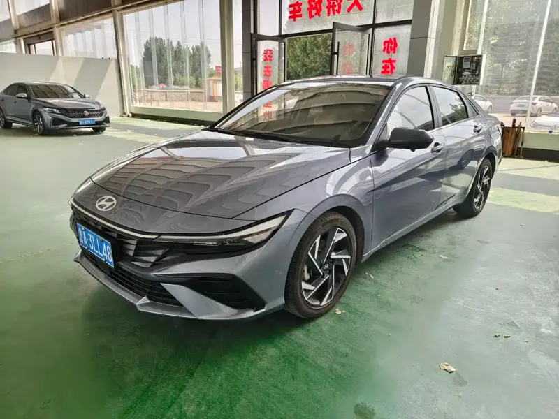 Hyundai Elantra, 2024