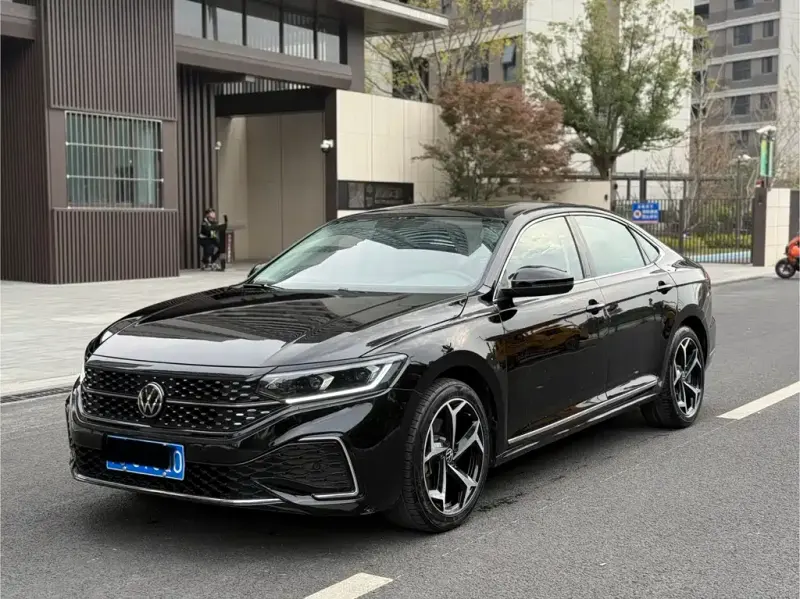 Volkswagen Passat, 2024