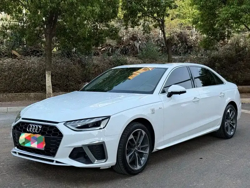Audi A4L, 2020