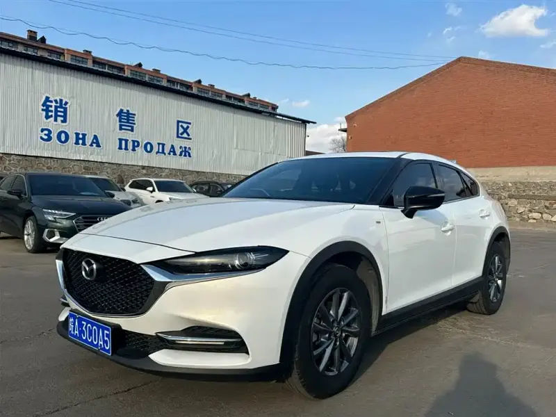 Mazda CX-4, 2023