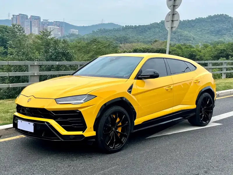 Lamborghini Urus, 2021