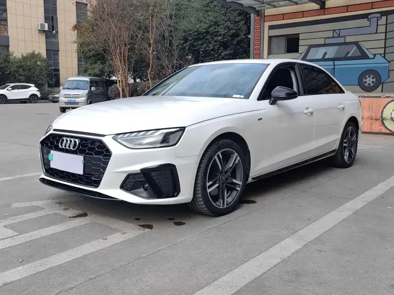 Audi A4L, 2022