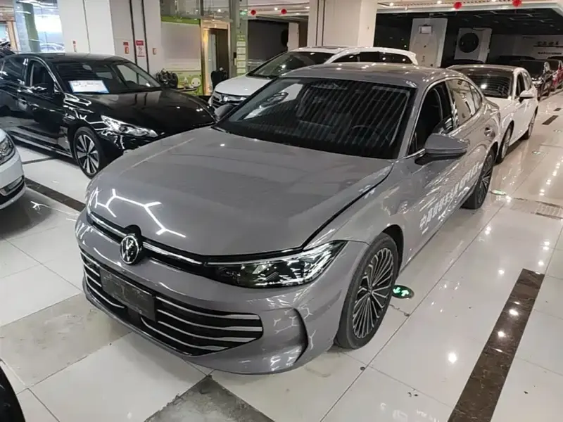 Volkswagen Passat, 2024