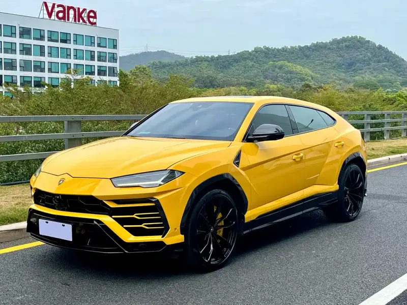 Lamborghini Urus, 2021