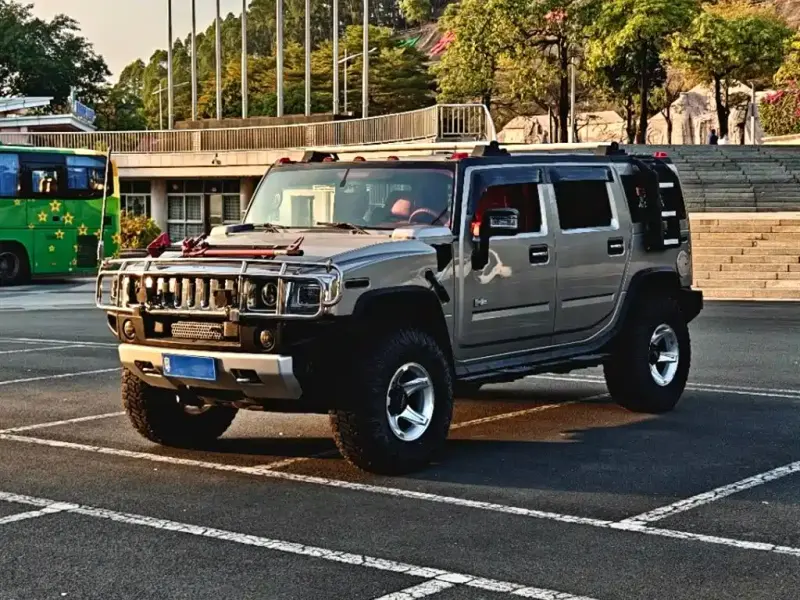 Hummer H2, 2010