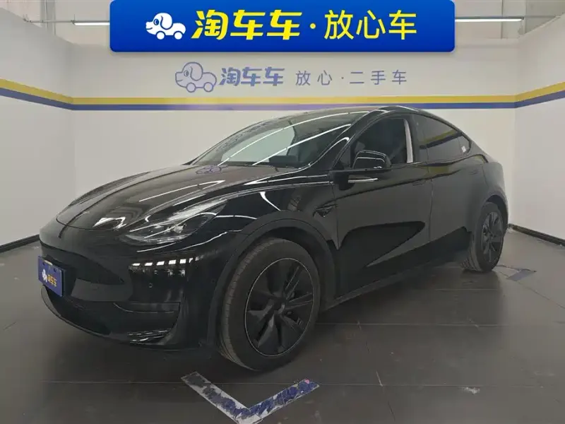 Tesla Model Y, 2023