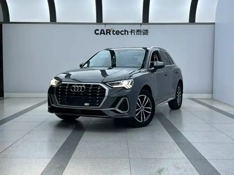 Audi Q3, 2022