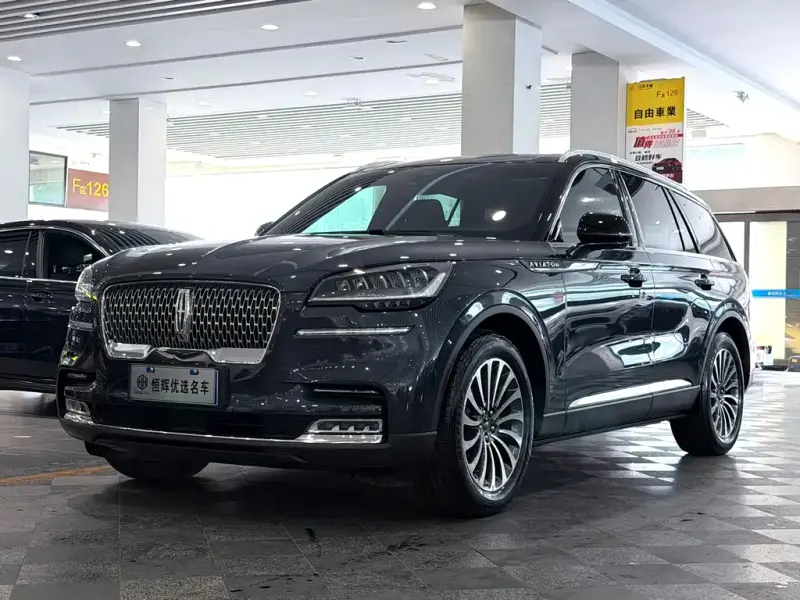 Lincoln Aviator, 2022
