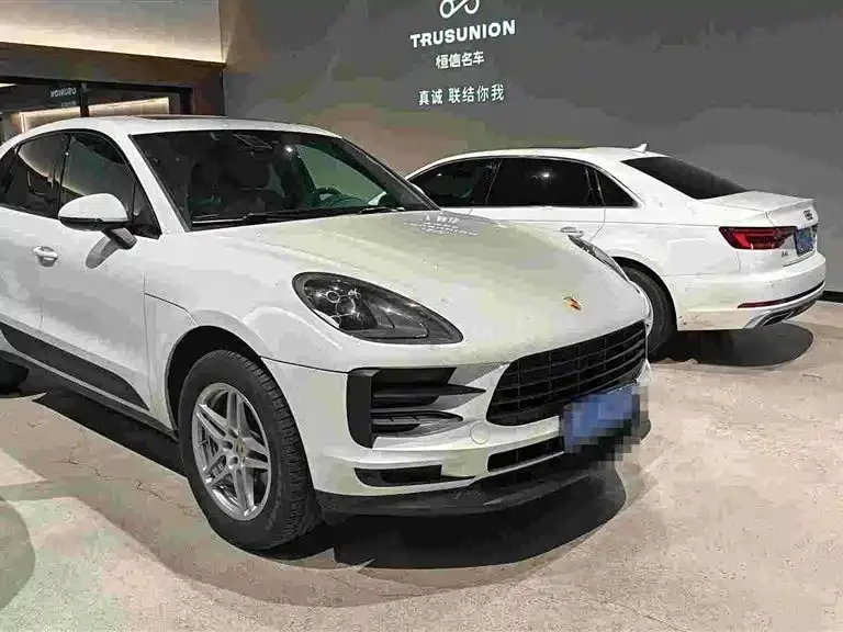Porsche Macan, 2021