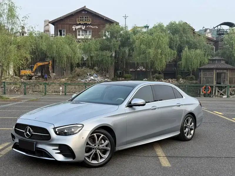 Mercedes-Benz E-Class, 2022