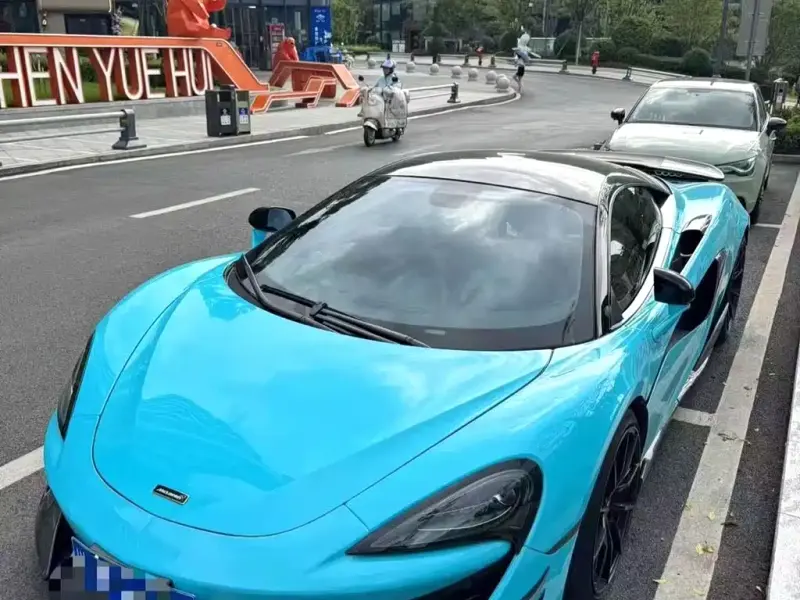 McLaren 570, 2018
