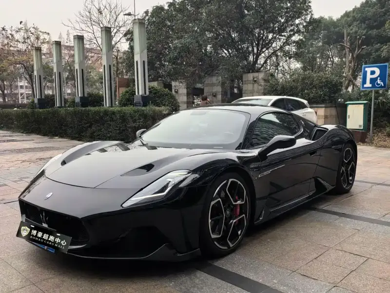 Maserati MC20, 2023