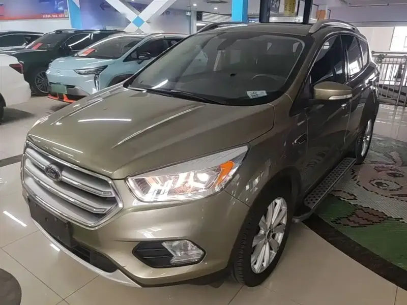 Ford Kuga, 2017