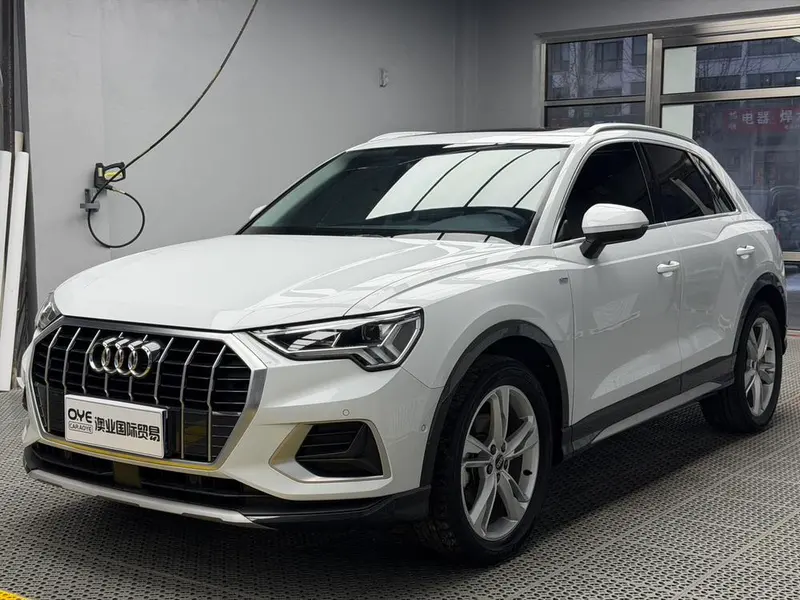 Audi Q3, 2022