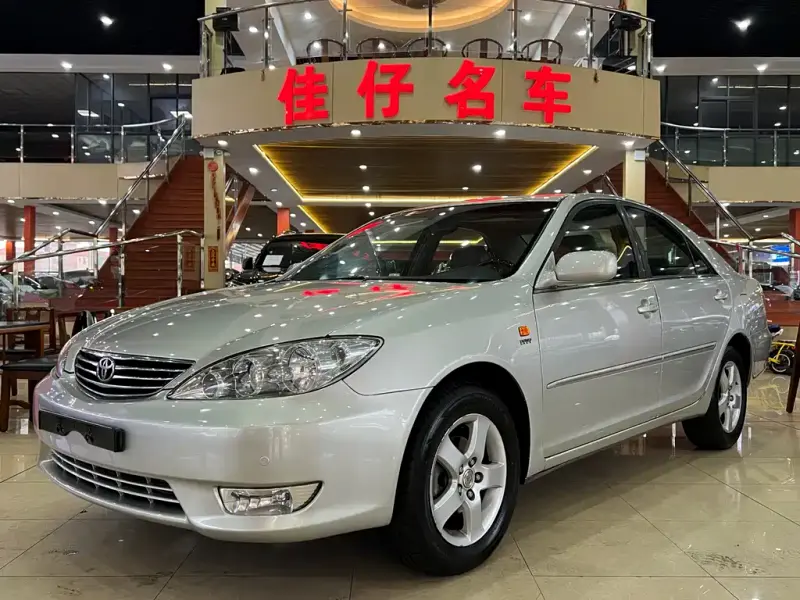 Toyota Camry, 2005