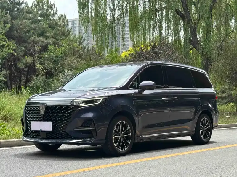 Roewe iMAX8, 2021