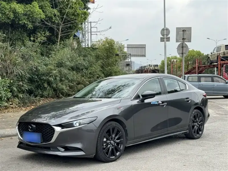 Mazda 3 Axela, 2024