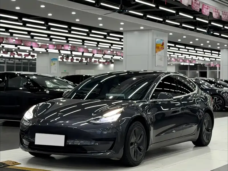 Tesla Model 3, 2020