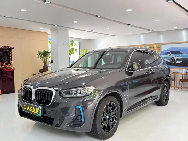 BMW iX3, 2021
