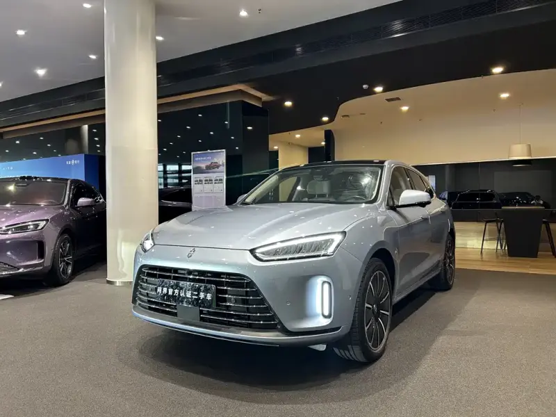 AITO M5, 2022