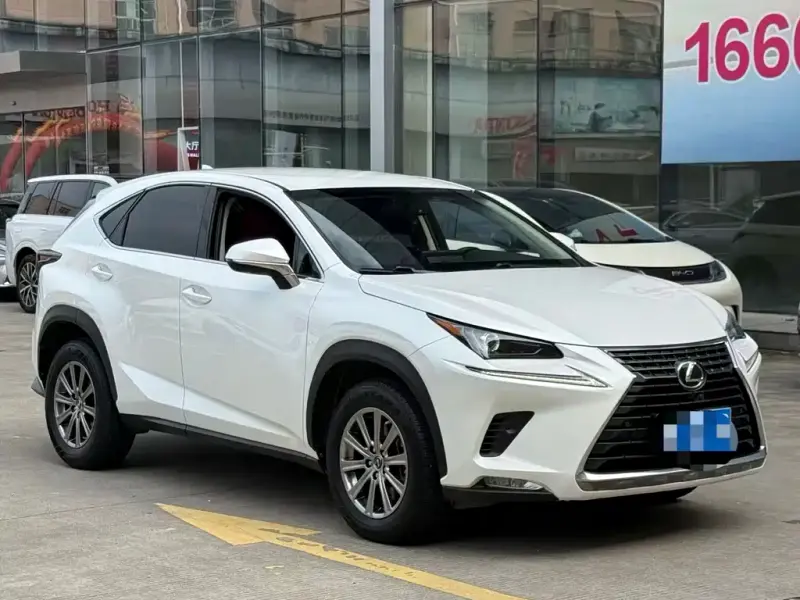 Lexus NX, 2019