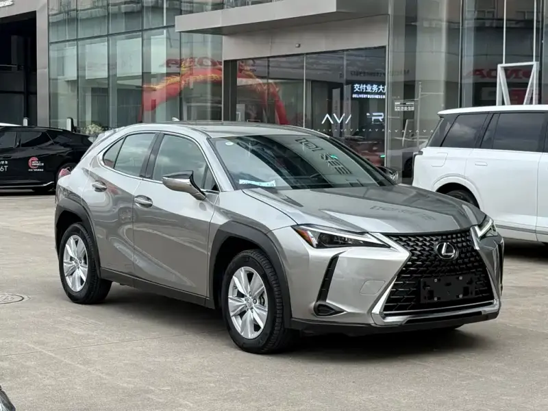 Lexus UX, 2023