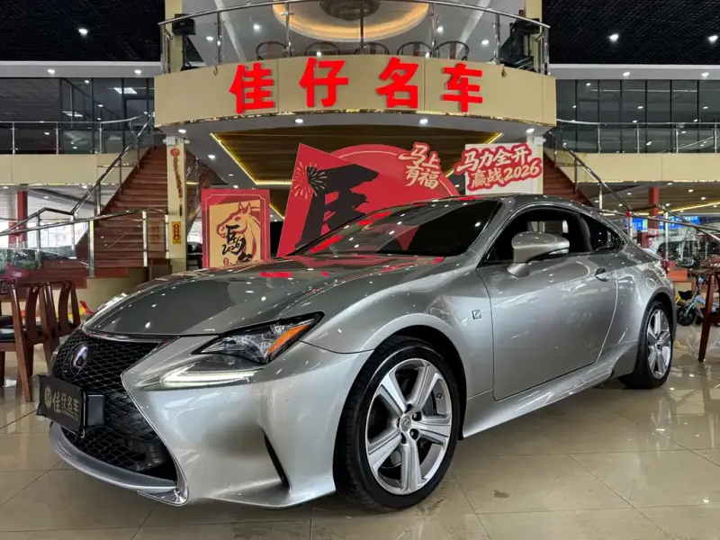 Lexus RC, 2016