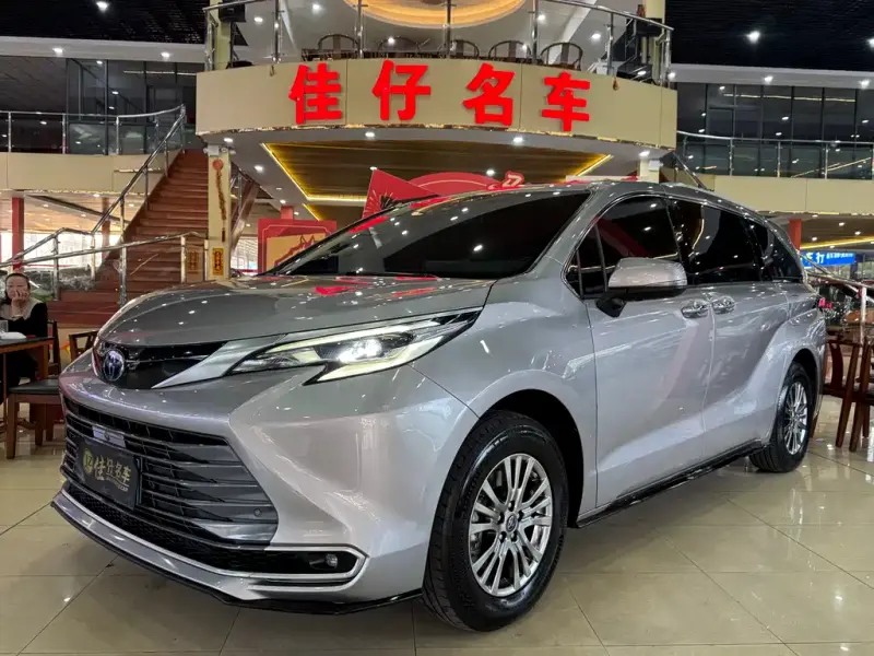 Toyota Sienna, 2022