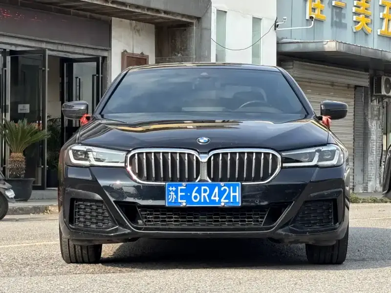 BMW 5 Series, 2022