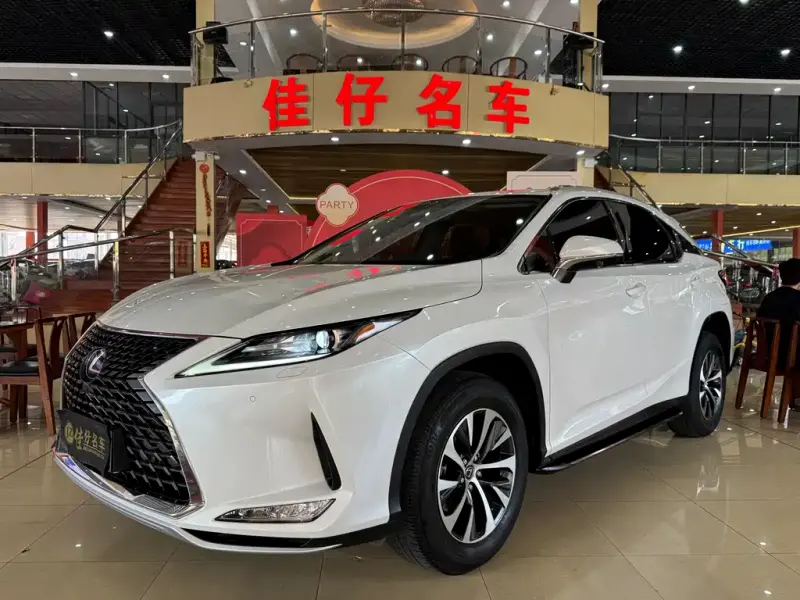 Lexus RX, 2021