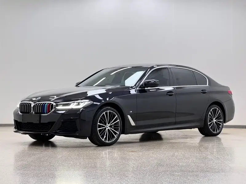 BMW 5 Series, 2022