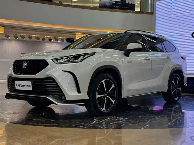 Toyota Crown Kluger, 2024