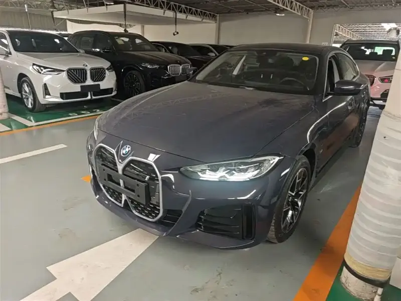 BMW i4, 2025